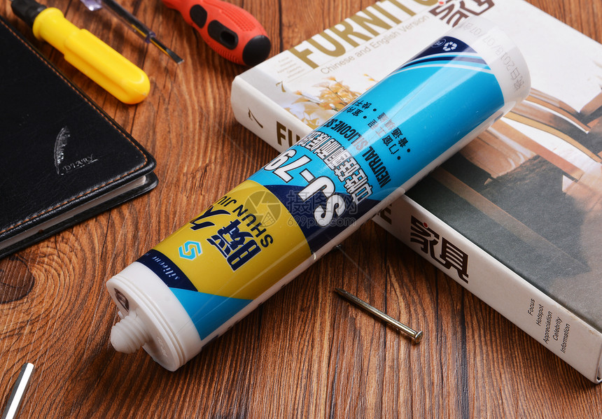 玻璃胶高清图片下载 探索家具胶正版图片501170235的实用价值